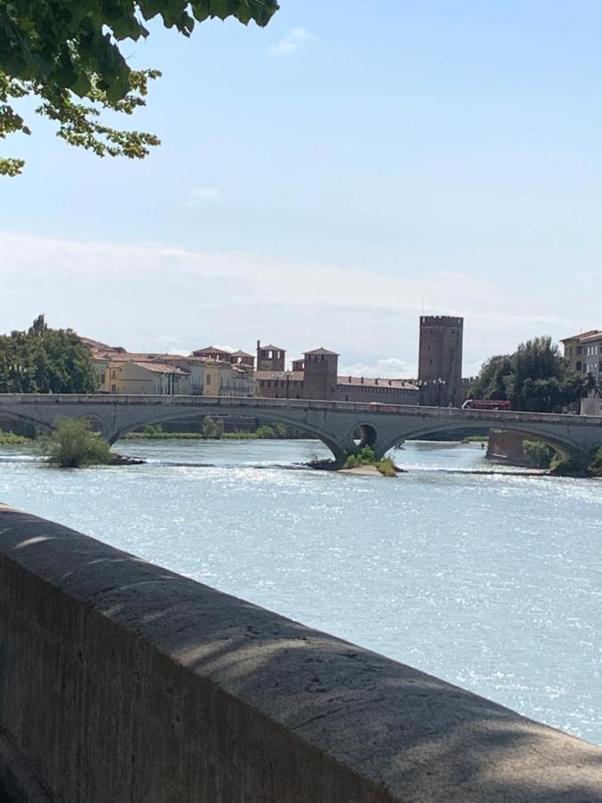 Hotel Notti Sull'Adige Verona Exterior foto
