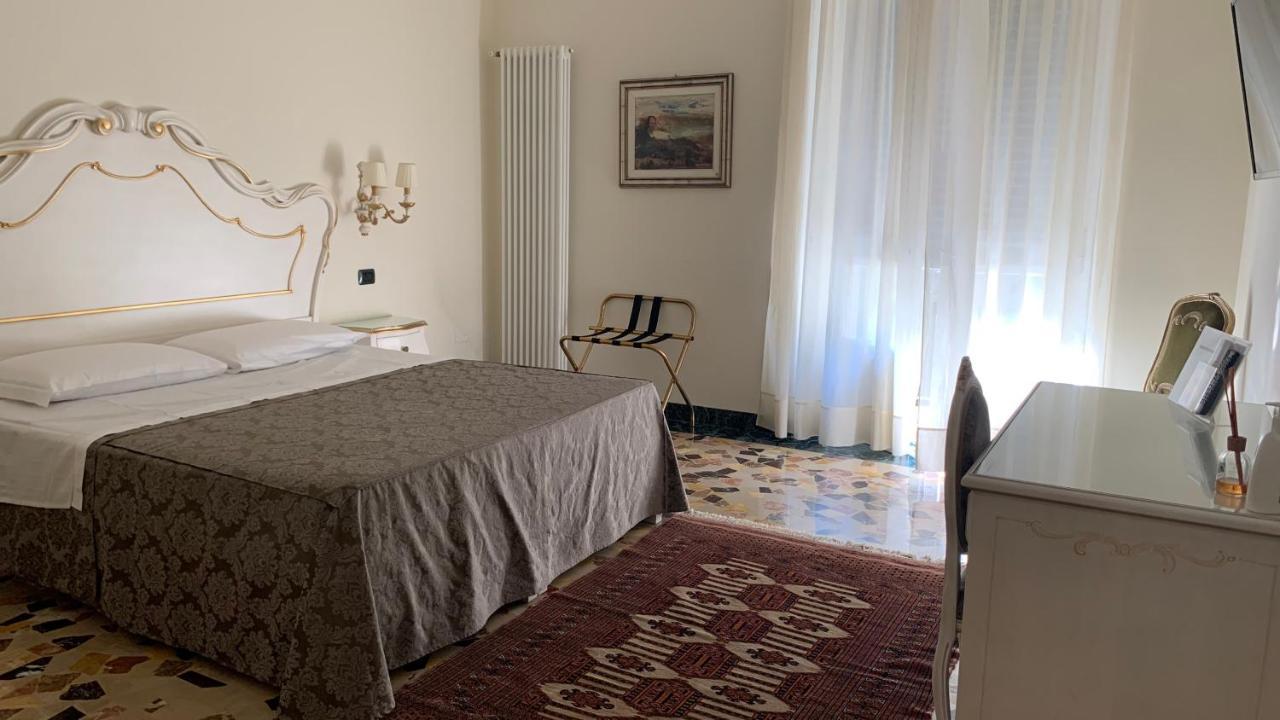 Hotel Notti Sull'Adige Verona Exterior foto