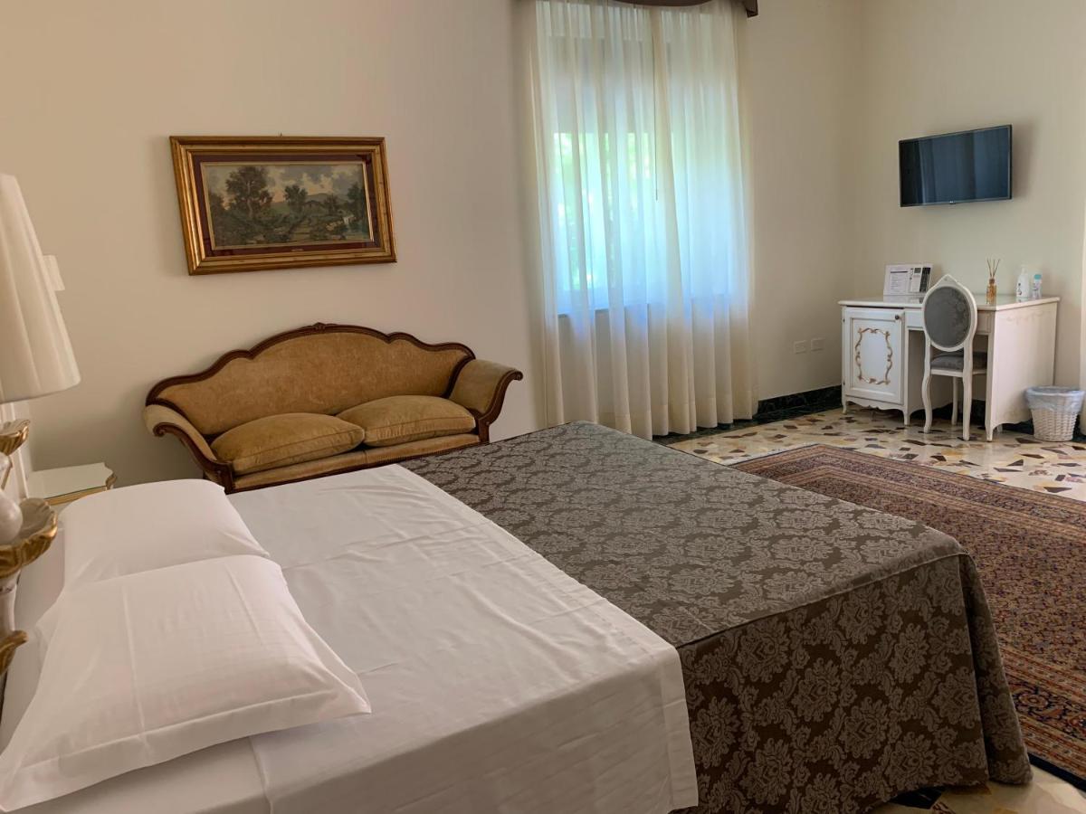 Hotel Notti Sull'Adige Verona Exterior foto